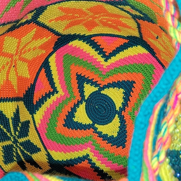 Wayuu Handmade Neon Rhinestone Drawstring Tote Shoulder Bag Purse Handbag - Picture 12 of 13